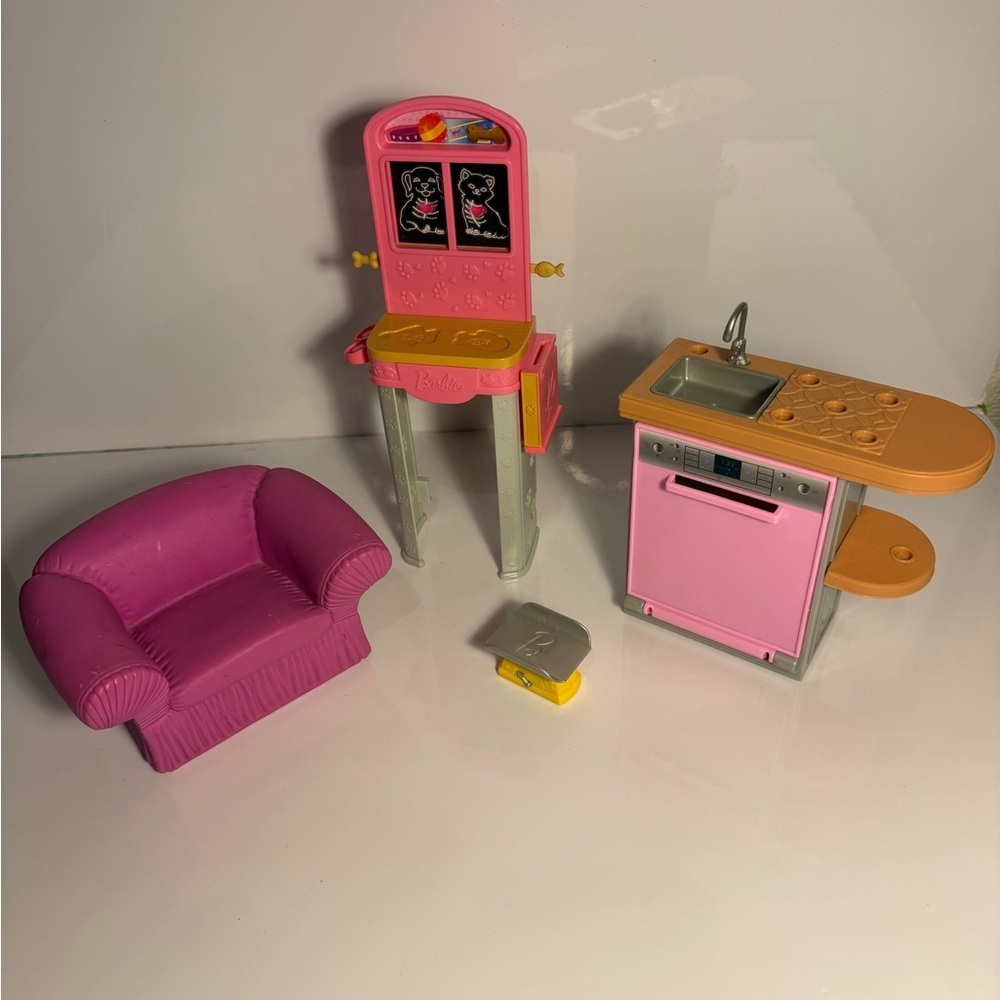 Barbie Furniture Lot Assorted 4pce
